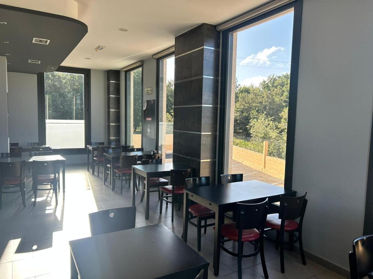 Hostal Restaurante Aqua Ourense Ngoại thất bức ảnh